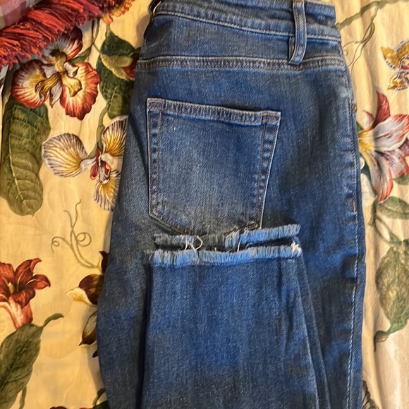 Loft outlet jeans - like new! - Picture 7 of 7